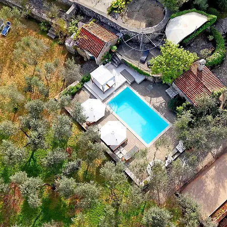Feriehus In With Outdoor Swimming Pool Malinska